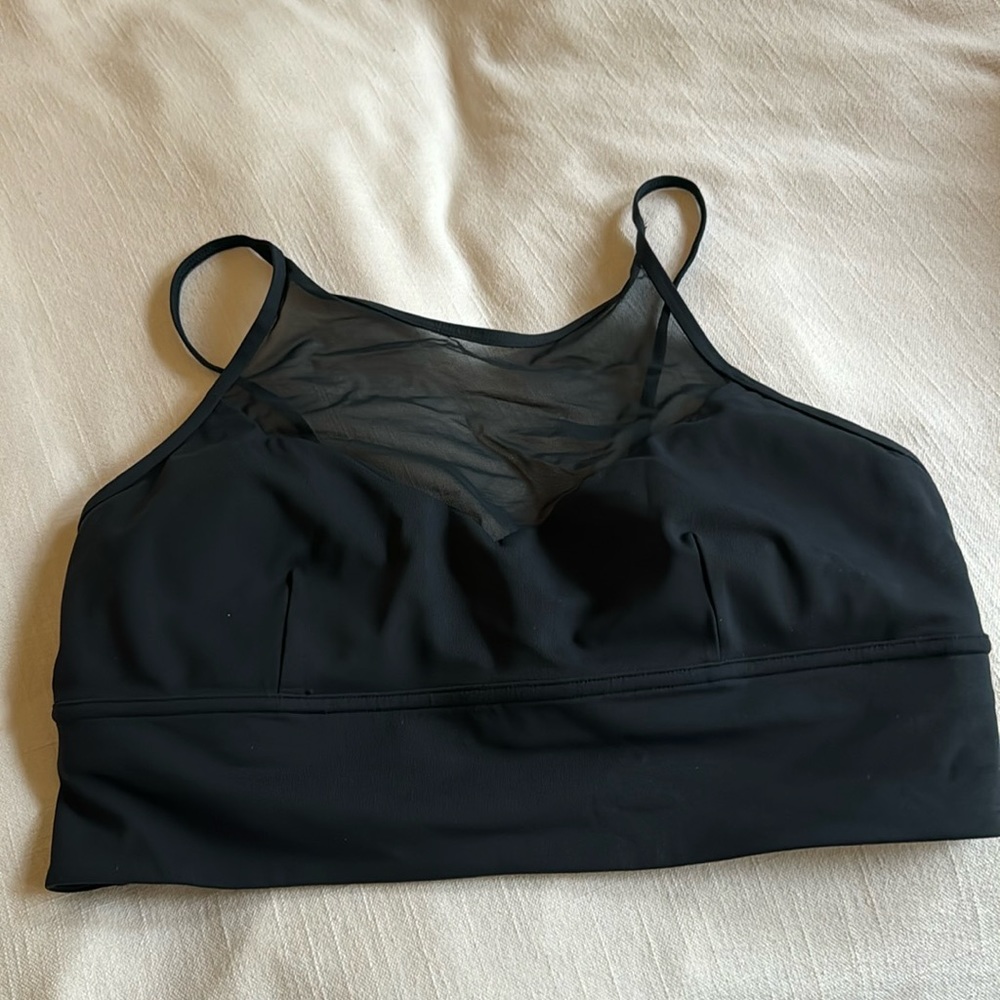 Like new sports bra